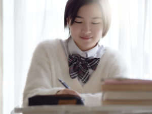 英語初心者向け!日本人講師による無料文法講座